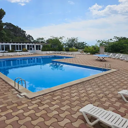 Unparalleled Sea View Апартаменты *