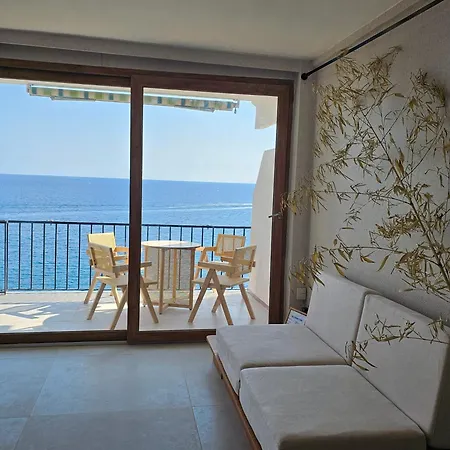Unparalleled Sea View Апартаменты *