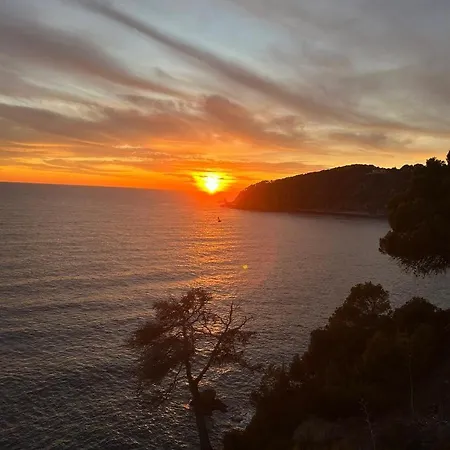 Unparalleled Sea View Апартаменты *